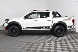 2022 Nissan
                Navara PRO-4X Warrior