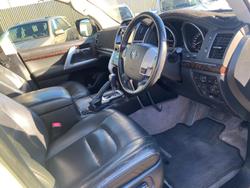 2015 Toyota
Landcruiser VX
