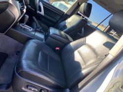 2015 Toyota
Landcruiser VX
