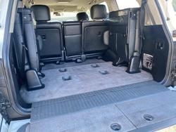 2015 Toyota
Landcruiser VX