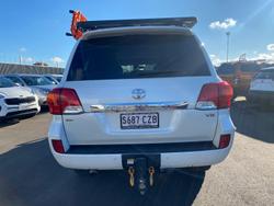 2015 Toyota
Landcruiser VX