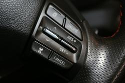 2017 Hyundai
                i30 SR