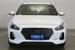 2017 Hyundai
                i30 SR