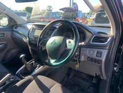 2016 Mitsubishi
Triton GLS