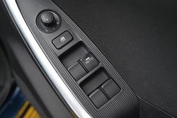 2014 Mazda
CX-5 Maxx Sport