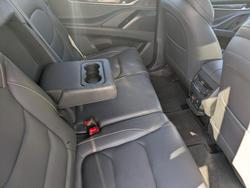 2022 LDV
D90 Executive