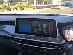 2022 LDV
D90 Executive