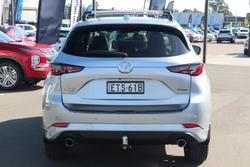 2022 Mazda
CX-5 Akera