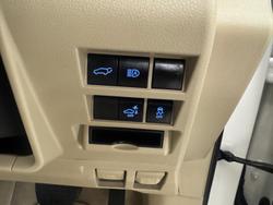 2022 Toyota Landcruiser Sahara FJA300R 4X4 Dual Range Glacier White