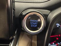 2022 Toyota Landcruiser Sahara FJA300R 4X4 Dual Range Glacier White