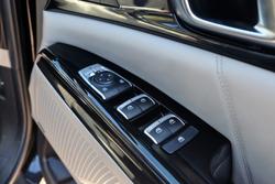 2020 Kia Carnival Platinum KA4 MY21 Aurora Black