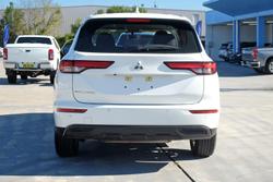 2024 Mitsubishi Outlander ES ZM MY24 White