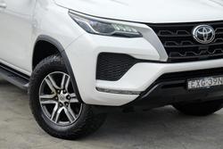 2022 Toyota Fortuner GX GUN156R 4X4 Dual Range Frosted White