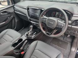 2025 Isuzu
D-MAX