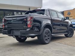2025 Isuzu
D-MAX