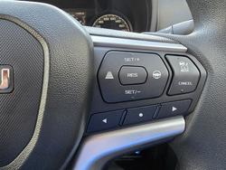 2025 Isuzu
D-MAX