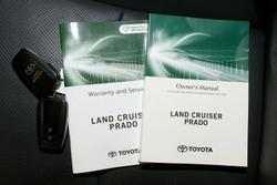 2022 Toyota
Landcruiser Prado VX