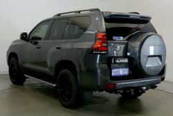 2022 Toyota
Landcruiser Prado VX