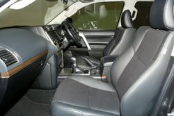 2022 Toyota
Landcruiser Prado VX