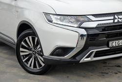 2019 Mitsubishi Outlander ES ZL MY19 AWD White