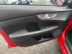 2023 KIA
CERATO SPORT