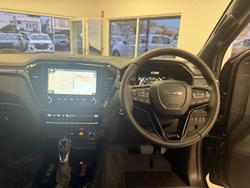 2024 Isuzu
D-MAX BLADE
