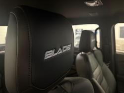 2024 Isuzu
D-MAX BLADE