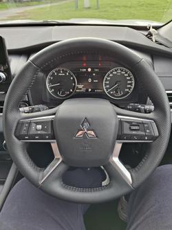 2024 Mitsubishi
Outlander LS