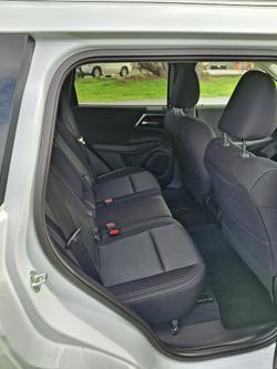 2024 Mitsubishi
Outlander LS