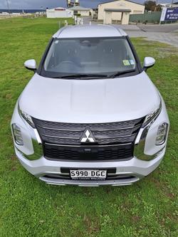 2024 Mitsubishi Outlander LS