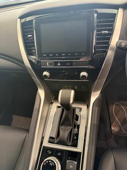 2024 Mitsubishi Pajero Sport GLS