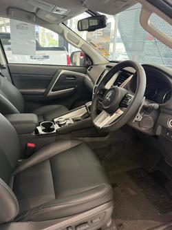 2024 Mitsubishi Pajero Sport GLS