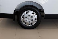 2024 LDV
Deliver 7
