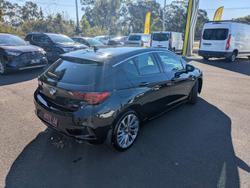 2017 Holden
Astra RS-V