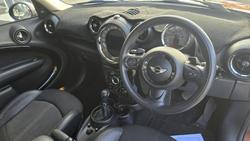 2014 MINI
Countryman Cooper D