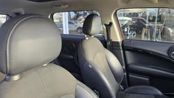 2014 MINI
Countryman Cooper D