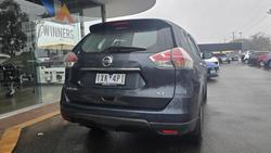 2015 Nissan
                X-TRAIL ST