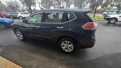 2015 Nissan
                X-TRAIL ST