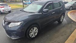 2015 Nissan
                X-TRAIL ST