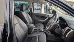 2022 Ford
Everest Trend
