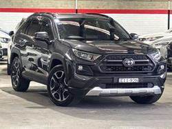 2020 Toyota
RAV4 Edge