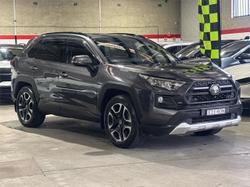 2020 Toyota
RAV4 Edge
