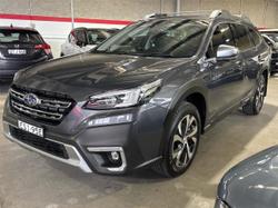 2022 Subaru
Outback AWD Touring