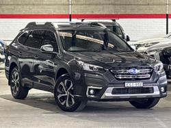 2022 Subaru
Outback AWD Touring