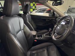 2022 Subaru
Outback AWD Touring