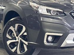 2022 Subaru
Outback AWD Touring