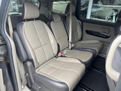 2017 Kia Carnival Platinum