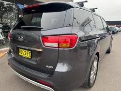 2017 Kia Carnival Platinum