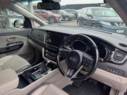 2017 Kia Carnival Platinum