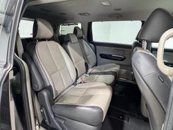 2017 Kia Carnival Platinum
